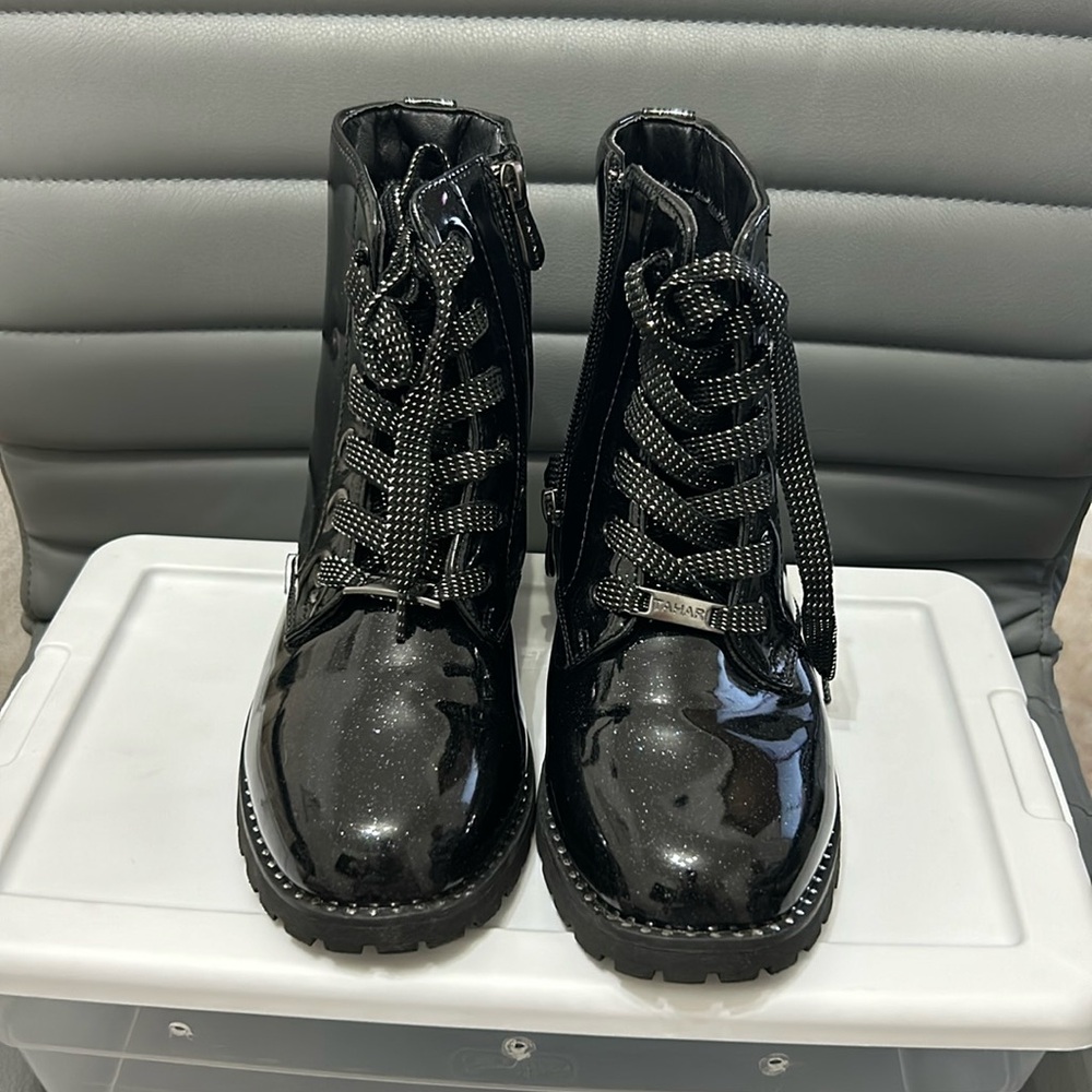Black sparkling booties